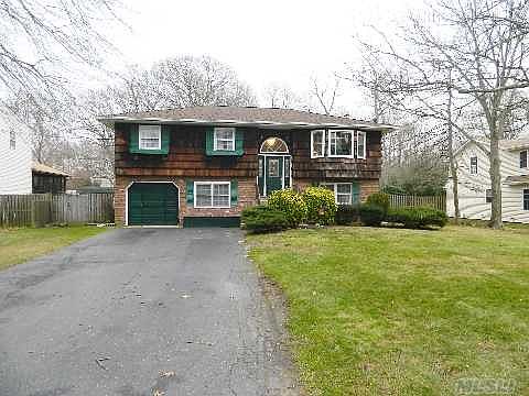 1st image of 105 Van Bomel Blvd