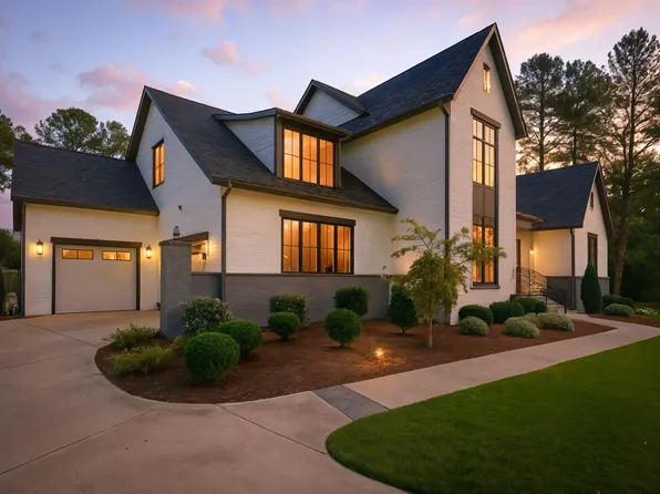 2424 Heartley Dr, Raleigh, NC 27615