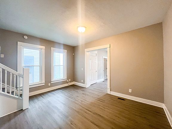 3rd image of 3305-3307 N Capitol Ave #3305
