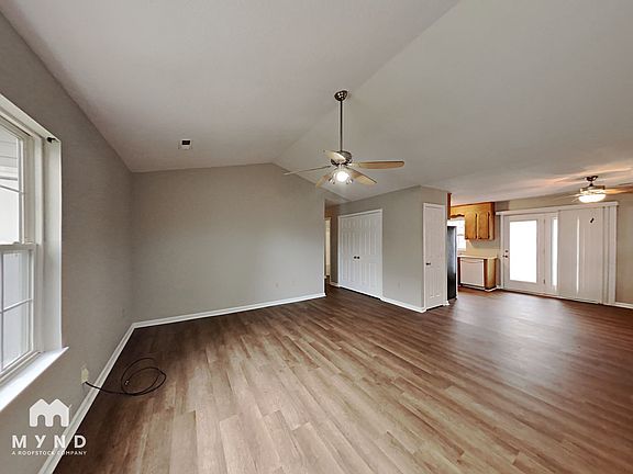 3rd image of 545 Newell St NW