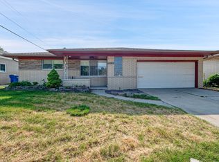 26618 Haverhill Dr, Warren, MI 48091
