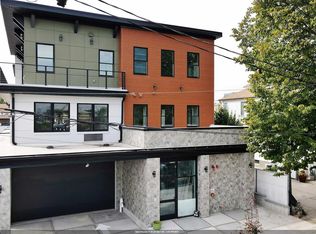 82-84 E 31st St #205, Bayonne, NJ 07002