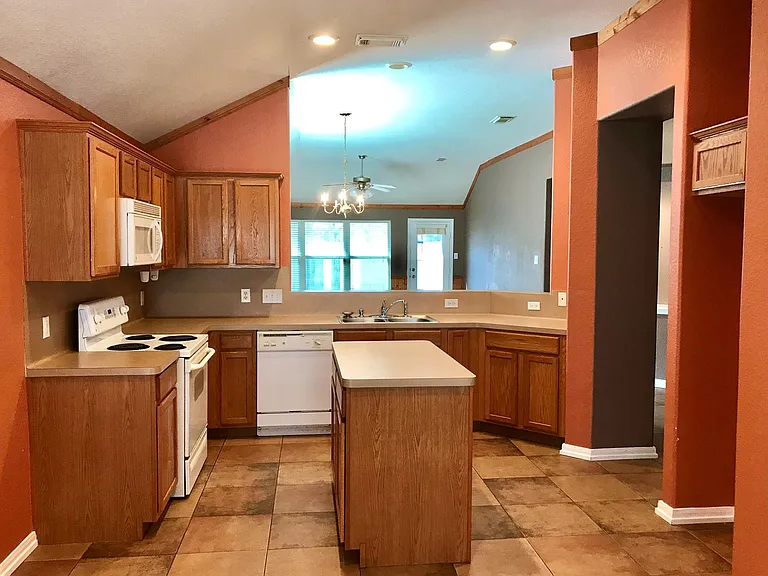 13003 Bramford Point Ln — Photo 3