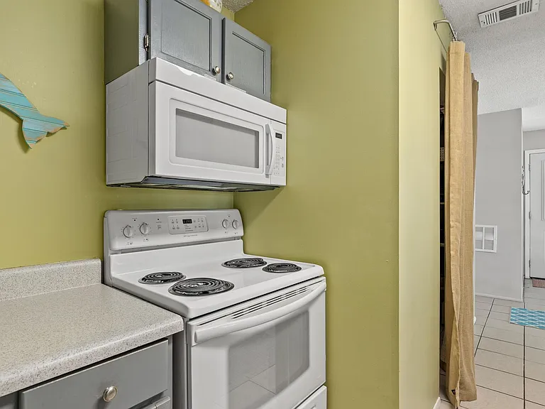 21810 Dolphin Ave — Photo 8
