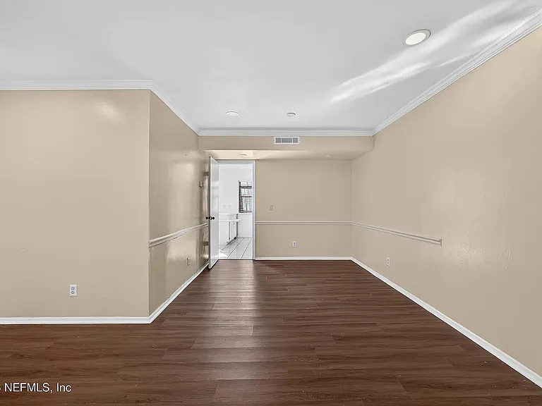 4822 Windrush Ln — Photo 8