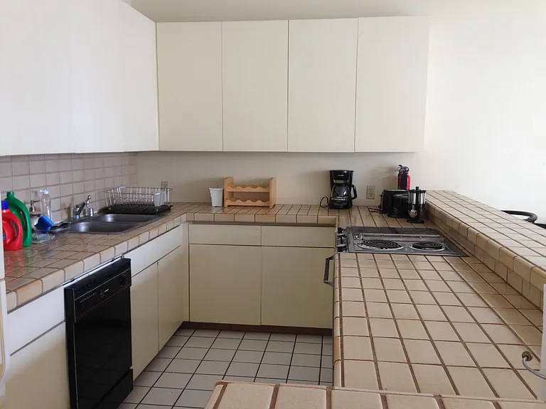1088 Bishop St #1123 — Photo 4