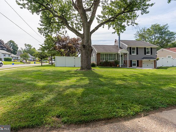 3rd image of 3800 Chalfont Dr
