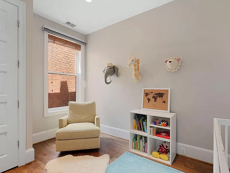 928 T St NW — Photo 17