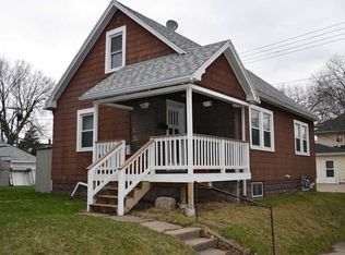 371 8th Ave SW, Cedar Rapids, IA 52404