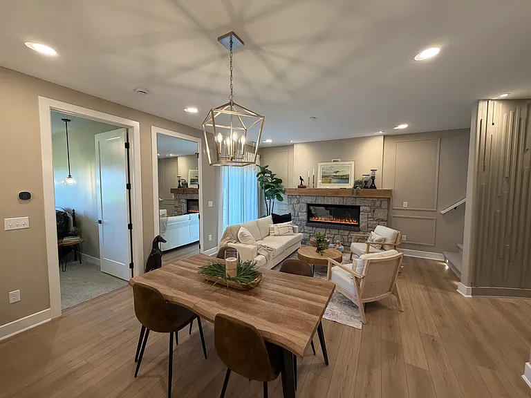2134 E Beaumont St — Photo 9