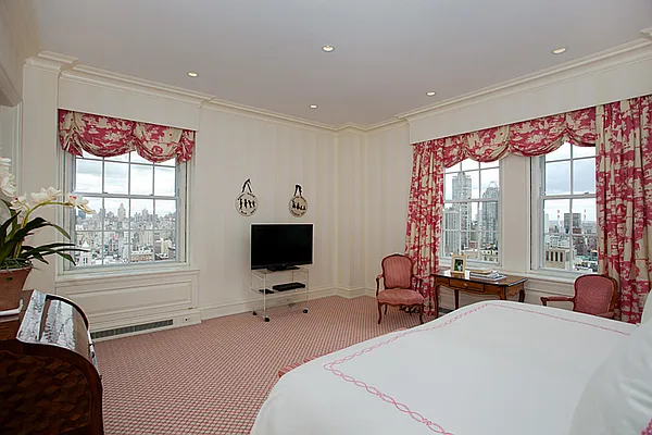 Sold by Brown Harris Stevens | media 4