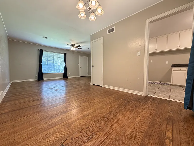 1722 Mattern Dr — Photo 11
