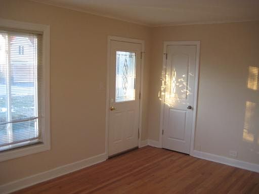 2nd image of 620 Bunting Ln