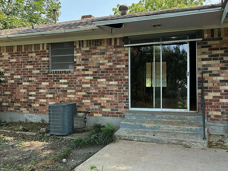 610 S Rike St — Photo 20