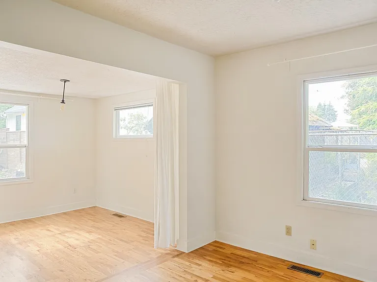 4728 NE Alberta Ct — Photo 16