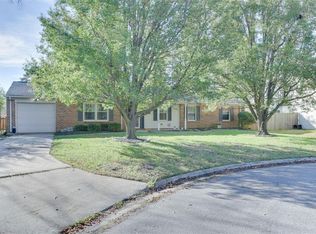 569 Boxwood Ln, Virginia Beach, VA 23452