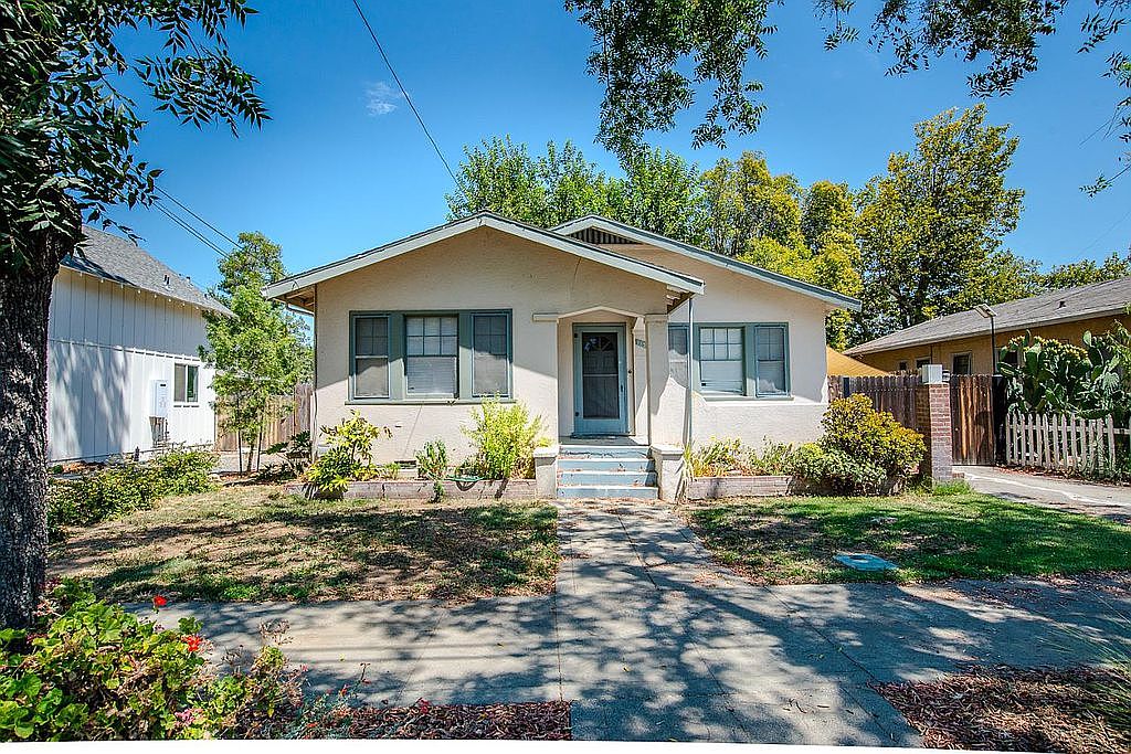 113 College St, Woodland, CA 95695 Zillow