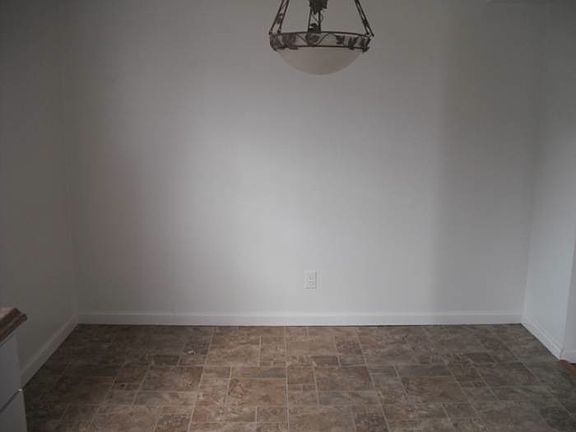 4th image of 831 W Ocean View Ave APT 6