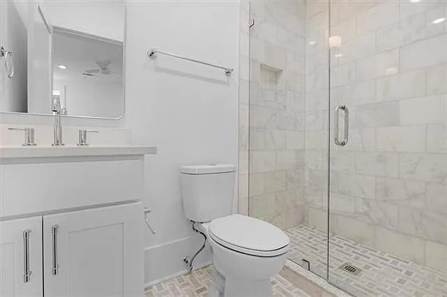 875 Okeefe Ave #208 — Photo 10