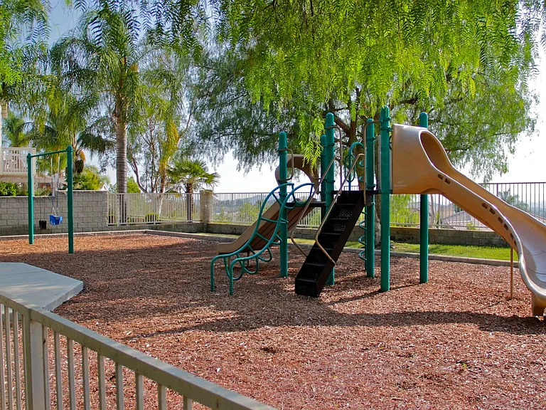 21591 Hummingbird St — Photo 18