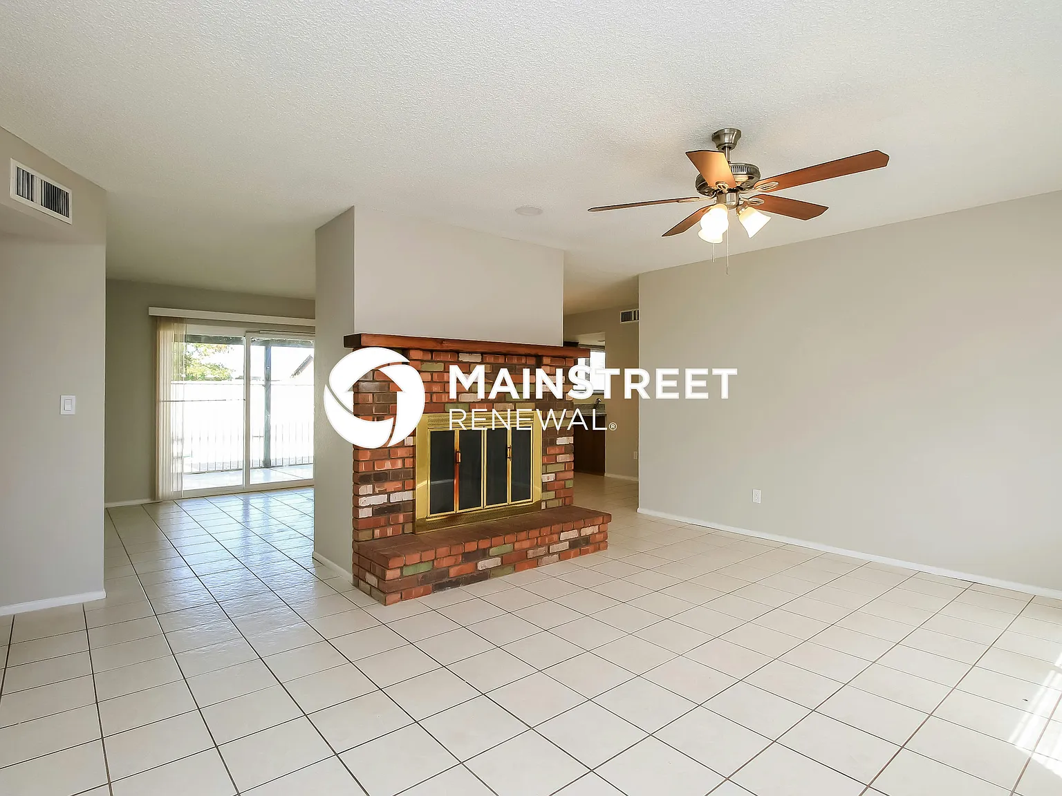 650 W 22nd Ave — Photo 2