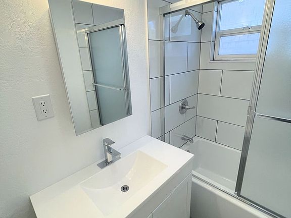 4th image of 6509 Brynhurst Ave #10