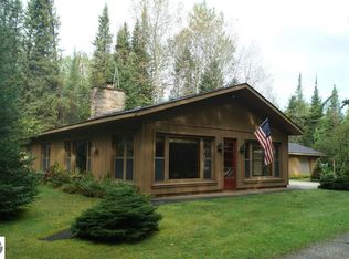 85 Black Bear Dr, Grayling, MI 49738