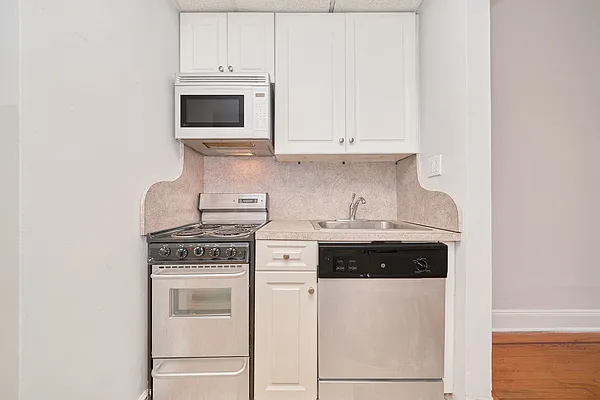 Rented by Living New York | media 14