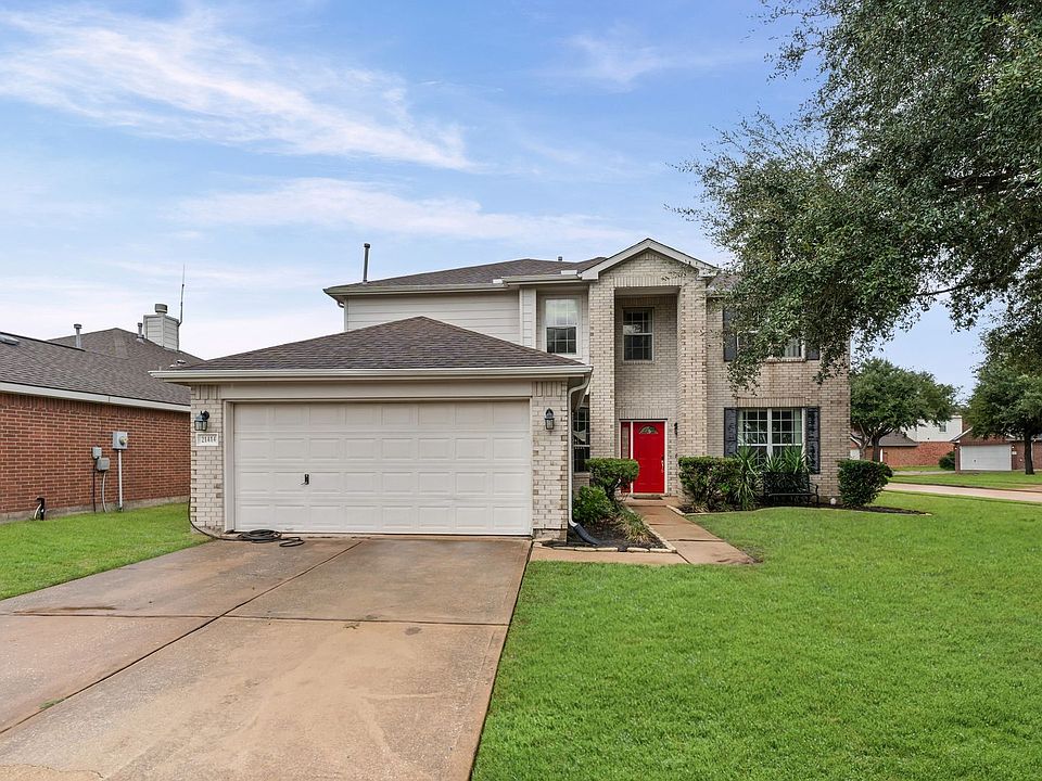 1st image of 21414 Pointed Oak Ln