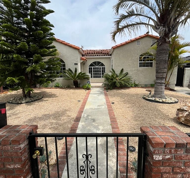 1st image of 2251 Cloverfield Blvd