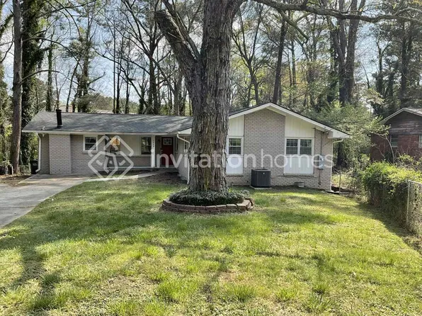 1949 Fort Valley Dr, East Point, GA 30344