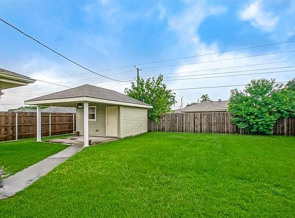 5th image of 2816 Karen Dr