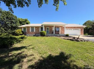 5310 English Rd, Farmington, MO 63640