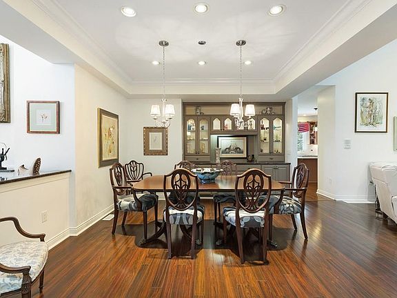 4th image of 189 Brighton Dr