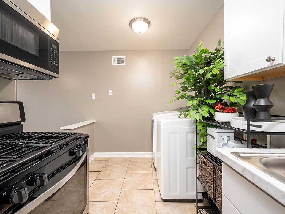 Tiled floor kitchen
