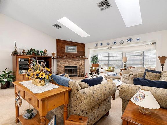 3rd image of 4904 1st Avenue Dr NW