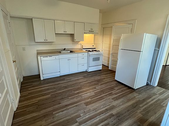 2nd image of 639-641 N Main Ave #1