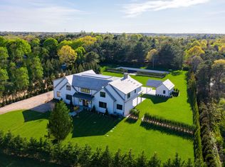 150 Head Of Pond Rd, Water Mill, NY 11976