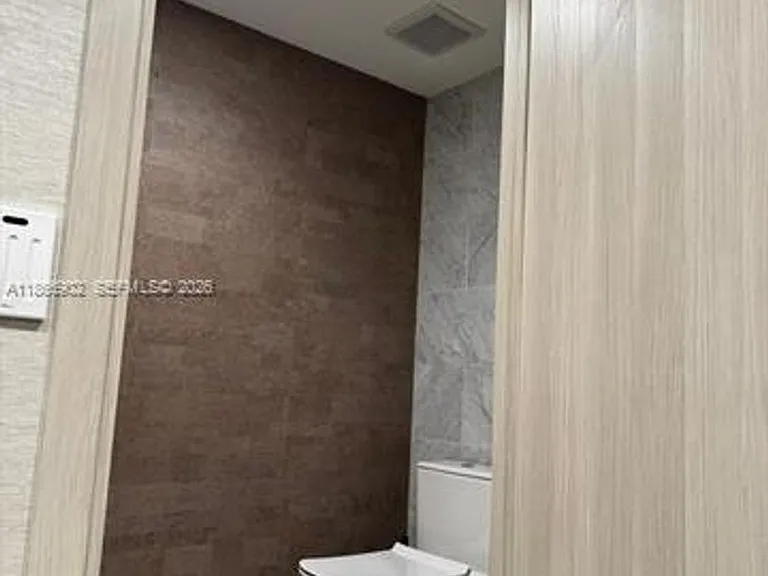 1000 Brickell Plz #2301 — Photo 22