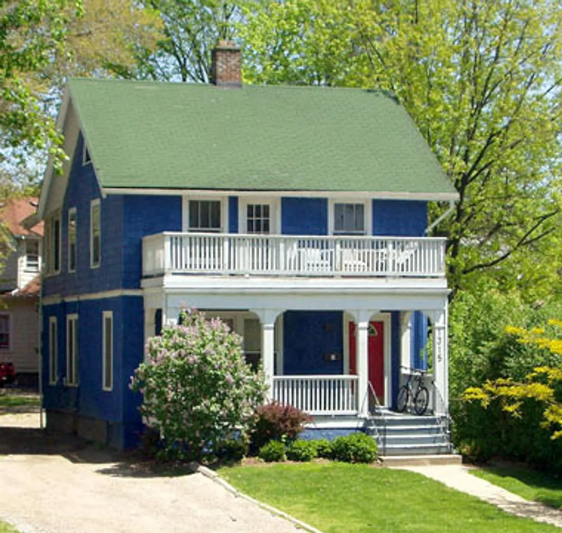 5 Bed/2 Bath Private Home Available May '27 — Photo 1