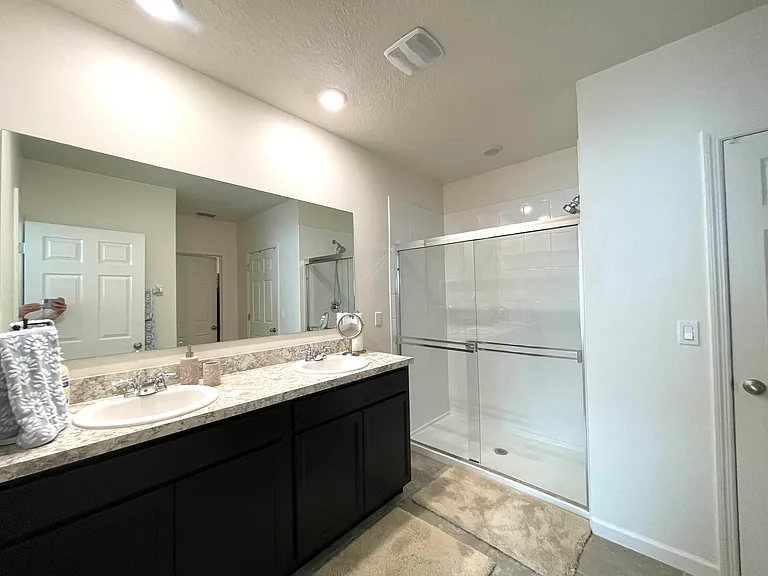 10574 SW Cambria Ln — Photo 26