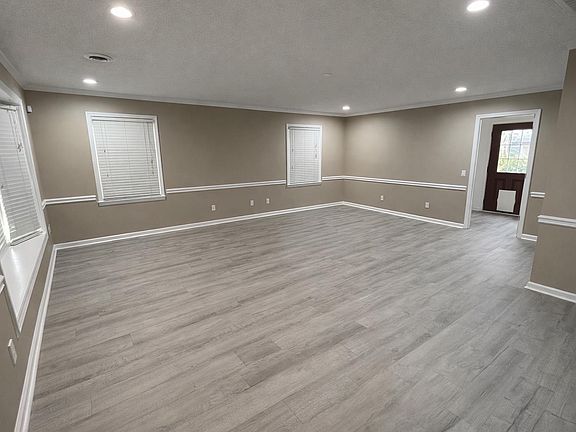 2nd image of 613 62nd Ave. N