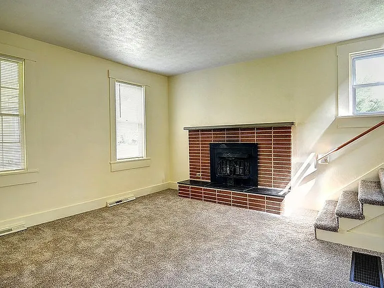 9556 Kenrick Rd — Photo 12