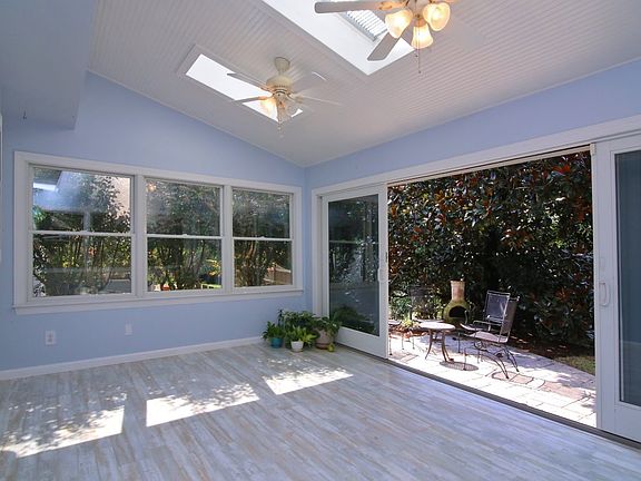 Serene Lanai
