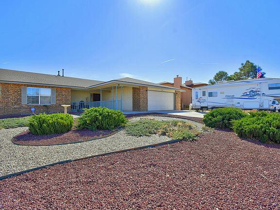 2nd image of 48 Parkside Rd SE