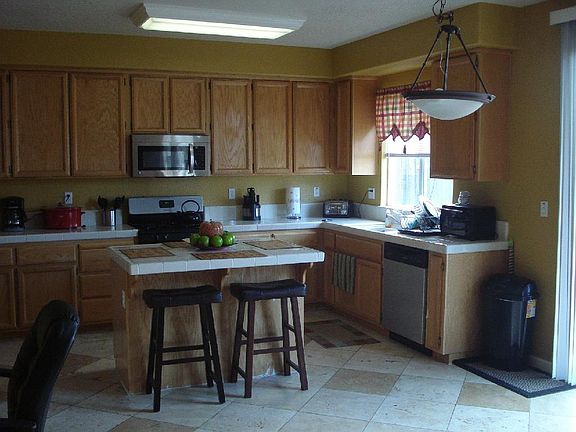 3rd image of 2125 Catherwood Way