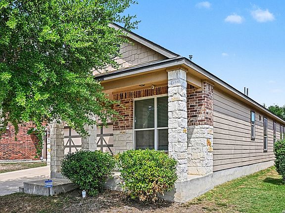2nd image of 8950 Victoria Lk