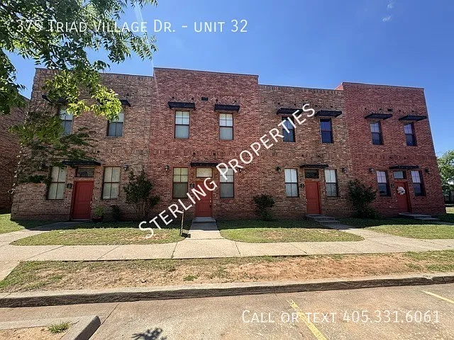 Building Photo - 375 Triad Village Dr #32