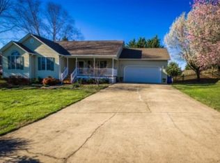 107 Jenny Ln, Jonesborough, TN 37659