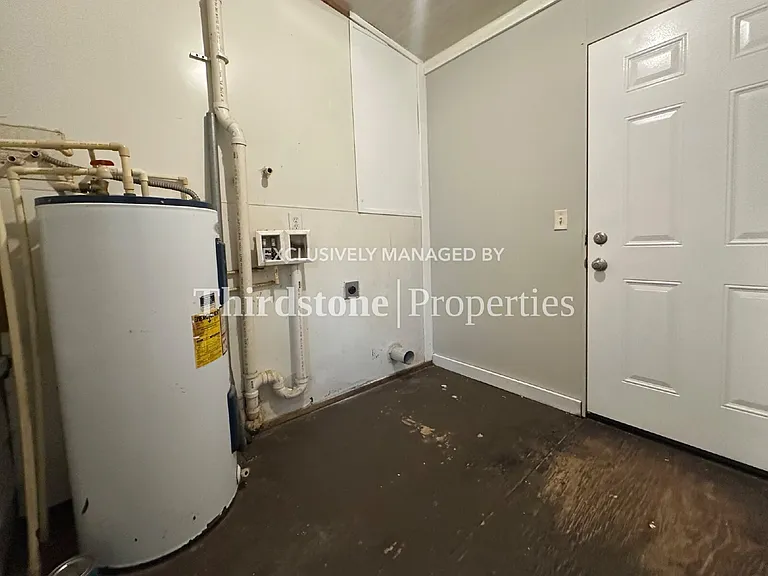 3048 Hunt St — Photo 14